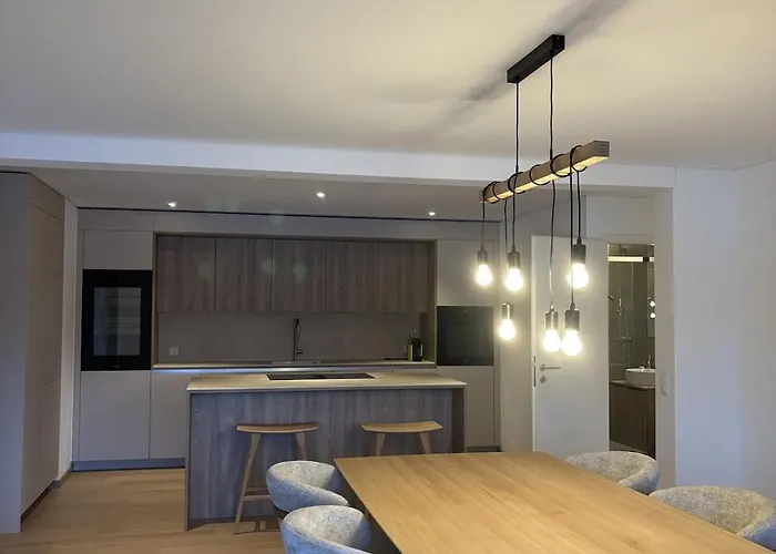 Apartman Cozy With And Mountain View